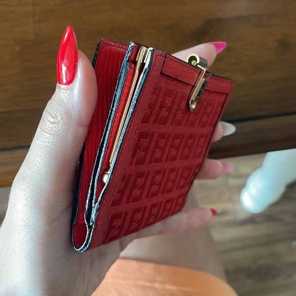 Vintage Red Fendi Wallet - Picture 4 of 11